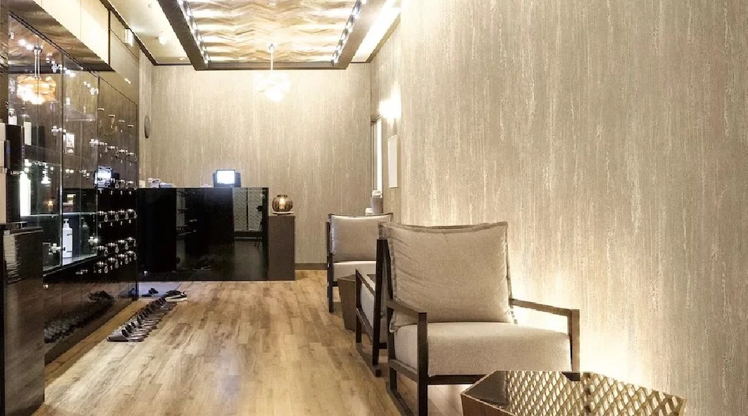 NE13 Shimmery Golden Wood applied in an interior