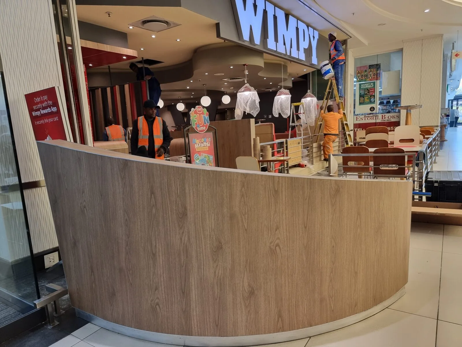 Wimpy, completed installation